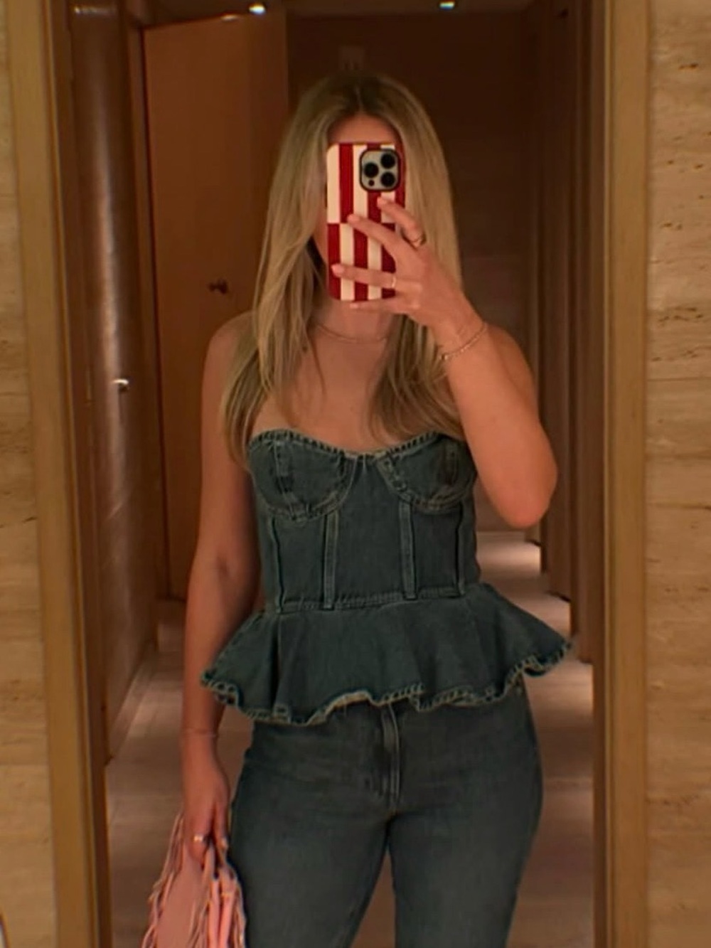 Meet your Posher, Samantha